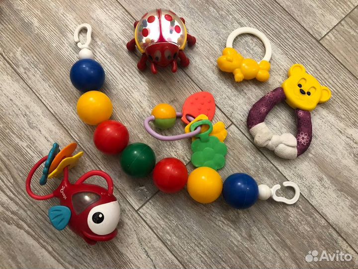 Погремушки,развивающие игрушки tiny love