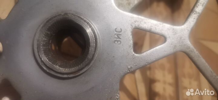 Ведущая Звезда и шатун Зис с педалями