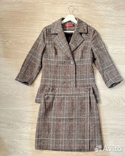 Костюм женский 44