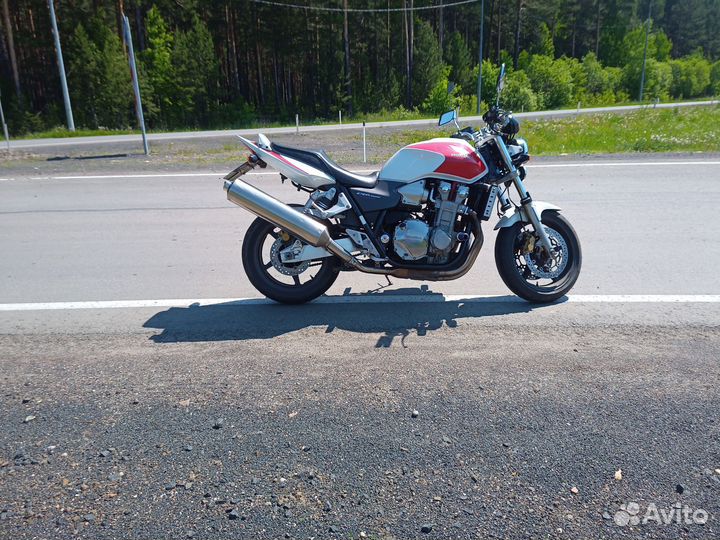 Продам мотоцикл honda CB1300SF