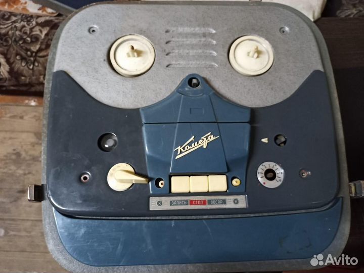Катушечный магнитофон комета