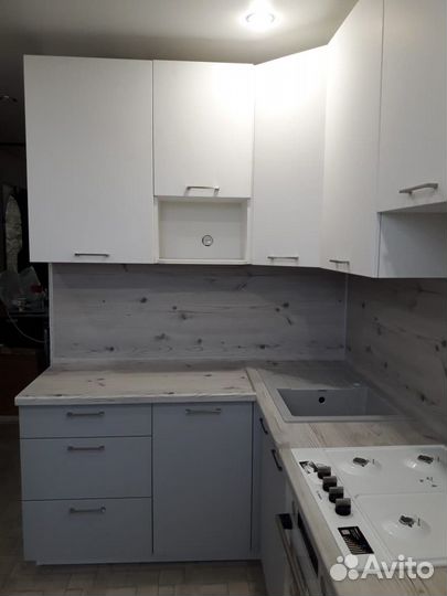 Кухня угловая маленькая на заказ