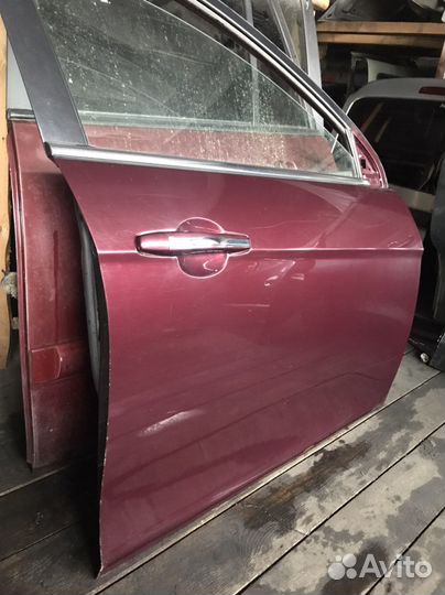 Дверь передняя правая Geely Emgrand EC7