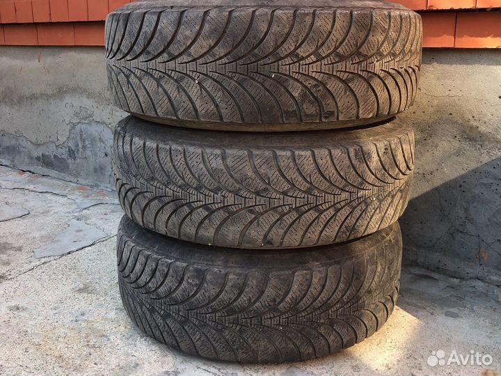 Зимняя резина в сборе