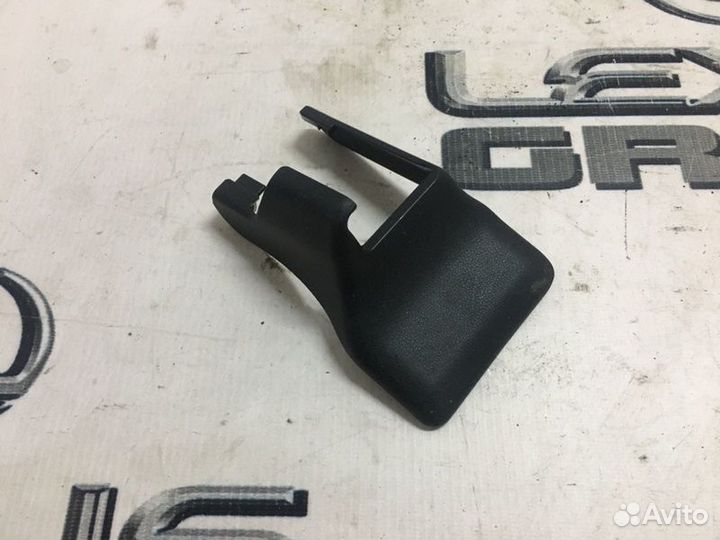 Накладка переднего сиденья прав. перед. Lexus RX45