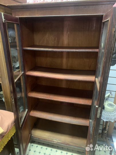 Старинный буфет/шкаф