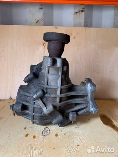 Раздаточная коробка Volvo XC70 угловая передача