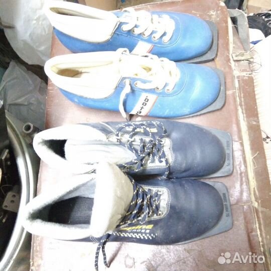 Лыжные ботинки