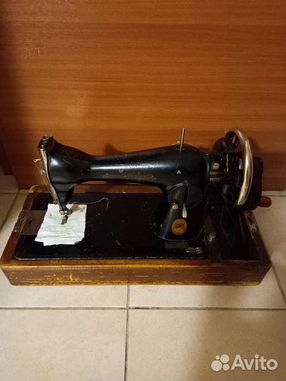 Швейная машина Подольск ручная
