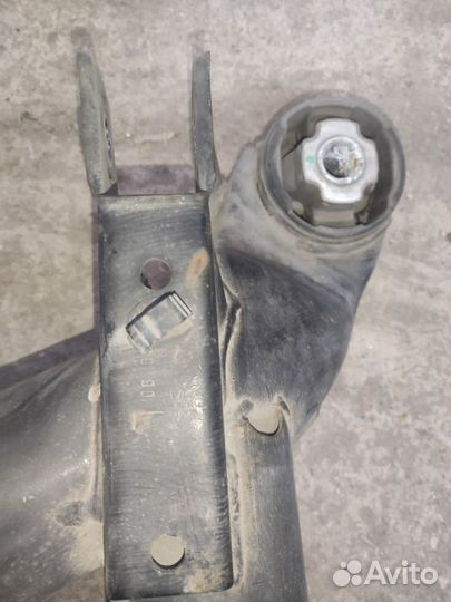 Подрамник задний BMW X5 e53