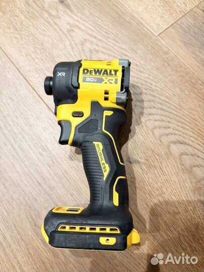 Dewalt dcf870