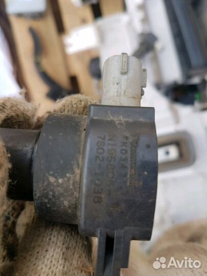 Катушка зажигания Митсубиши Лансер 10