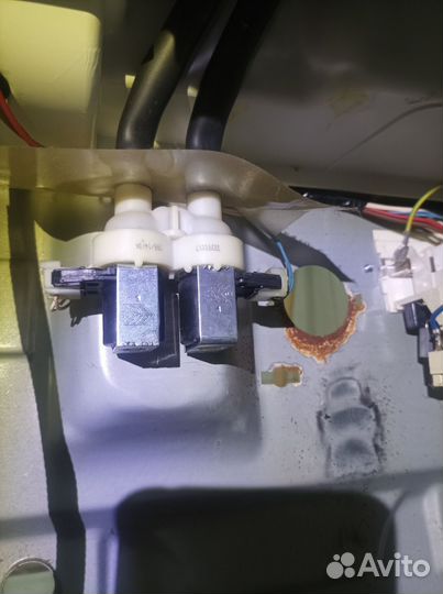 Стиральная машина с вертикальной загрузкой