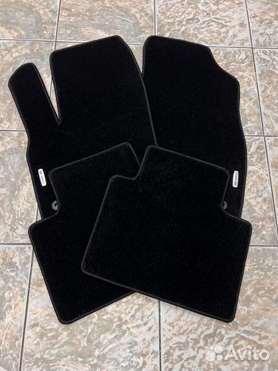 Велюровые автоковрики Geely Monjaro