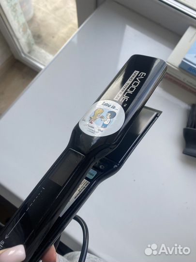 Выпрямитель для волос профессиональный