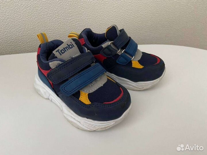 Детские кроссовки Tombi размер 22