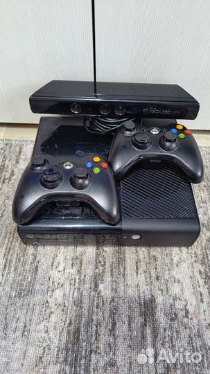 Xbox 360e 250gb 35игр