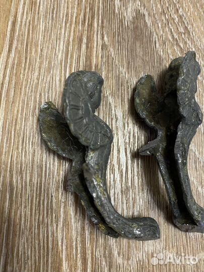 Детали запчасти от старинной лампы мебели