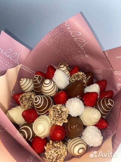 Клубника в шоколаде букеты