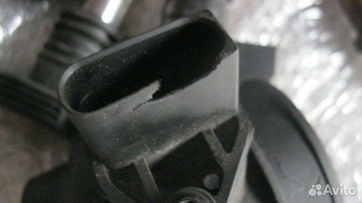 Датчик расхода воздуха Audi A4 8EC BFB