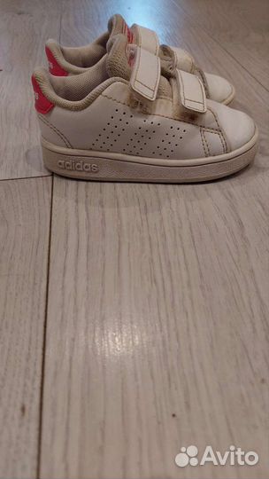 Кроссовки для девочки adidas 20 размер