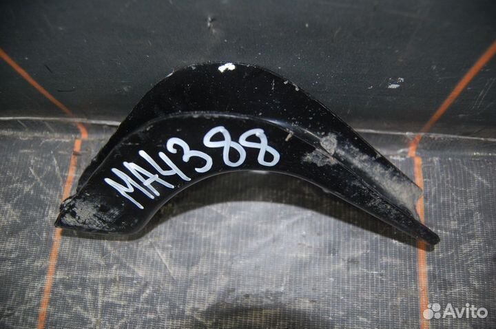 Кронштейн подножки задний для Toyota Land Cruiser