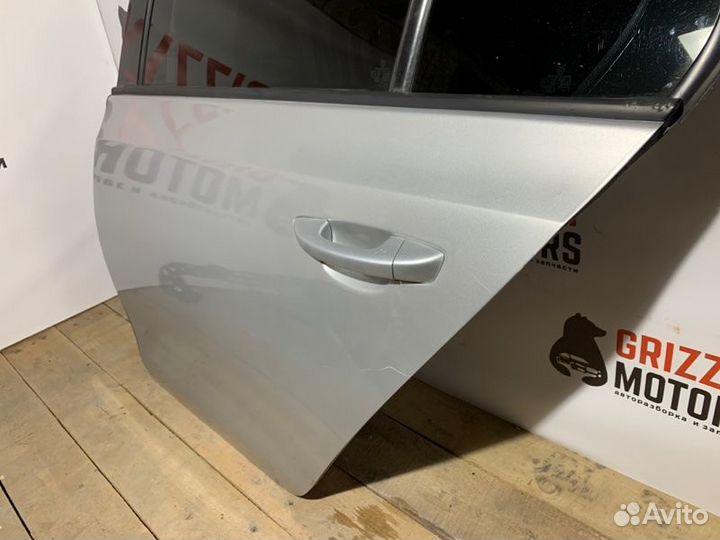 Дверь боковая задняя левая Volkswagen Golf A6 BSE
