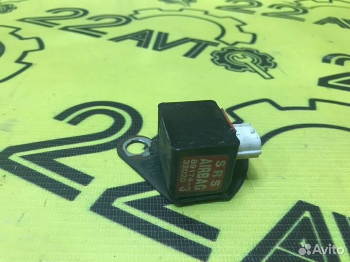 Датчик Airbag передний левый Toyota Opa ZCT10