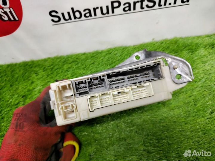 Блок предохранителей Lexus Gs450H седан