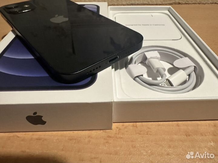 iPhone 12, 64 ГБ
