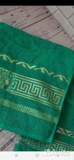 Новый комплект полотенец махровых