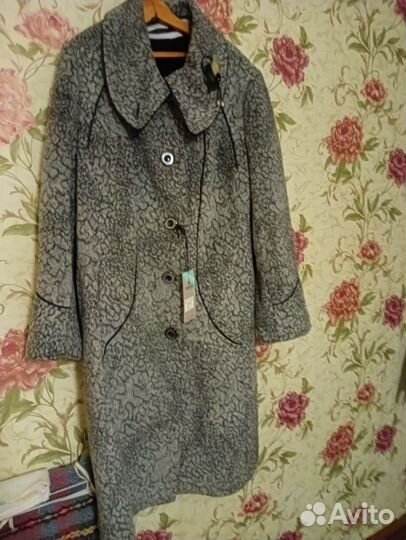 Пальто женское новое