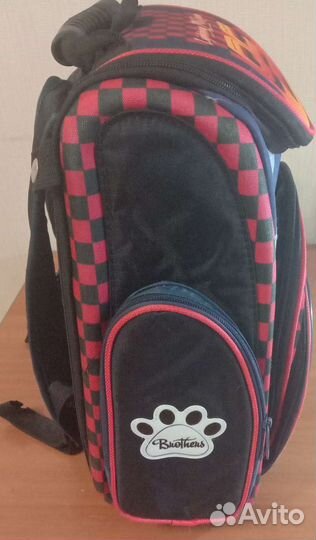 Рюкзак школьный с ортопедической спинкой