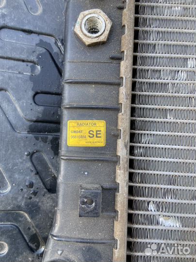 Радиатор охлаждения Шевроле Авео Т200, T250