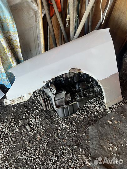 Клыло левое тайота марк 2 110