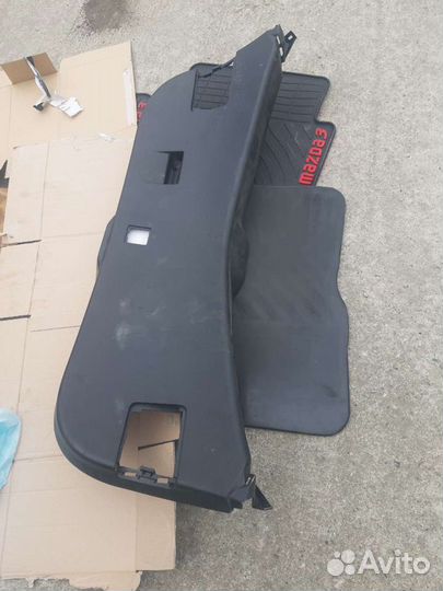 Обшивка крышки богажника мазда 3 бл хетчбек