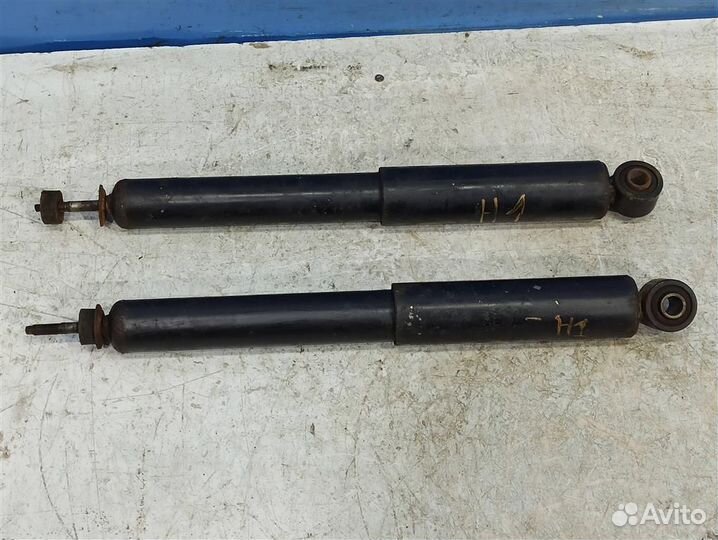 Амортизатор задний Hyundai Starex H1 2000-2004