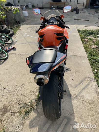 Honda cbr 1000rr