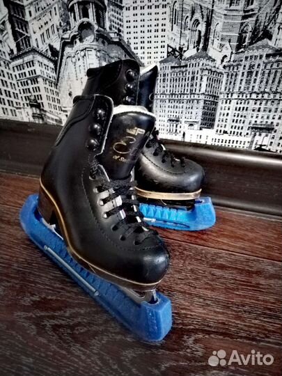 Коньки фигурные детские Graf Etude 26 чёрные