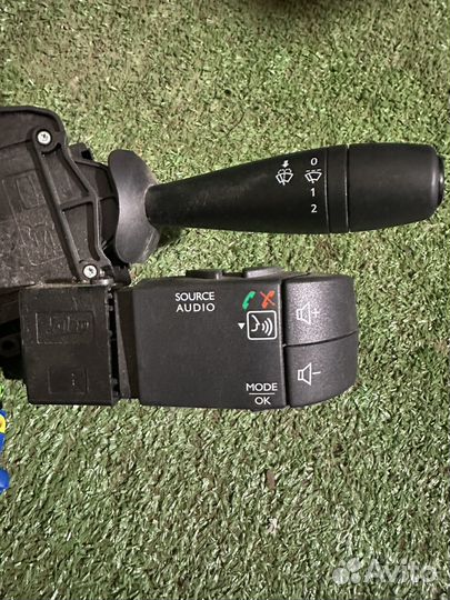 Подрулевой переключатель Renault Logan 2