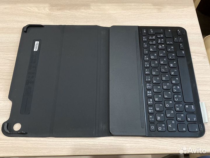 Logitech Ultrathin Keyboard Smart Folio i5