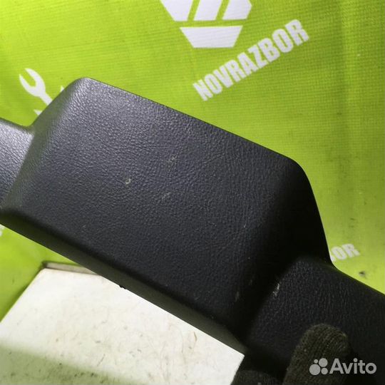 Обшивка двери багажника Тойота Королла Е120