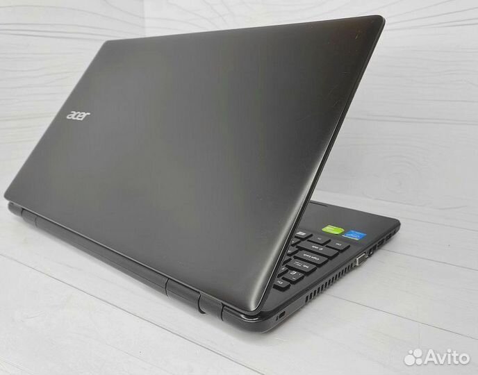 Ноутбук Игровой Acer i5 2 видеокарты Обмен