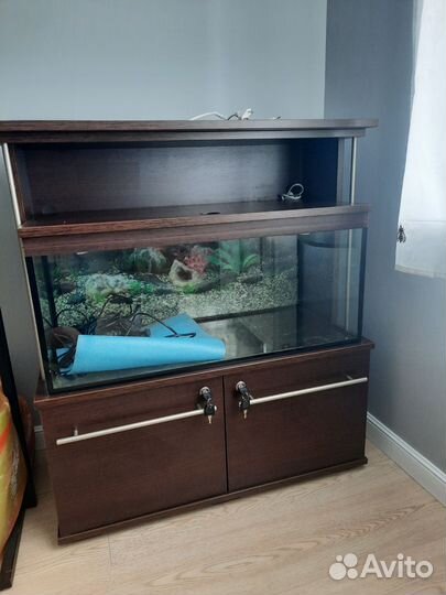 Аквариум с тумбой