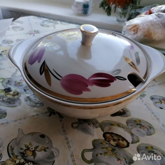 25 предметов из столового сервиза, можно порознь