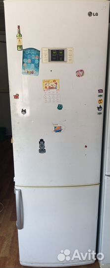 Холодильник LG с дисплеем