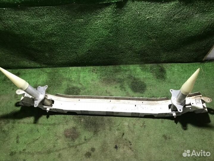 Усилитель бампера передний Audi A8 Quattro D2 ABZ