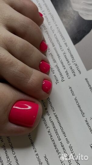 Маникюр, педикюр, гель лак