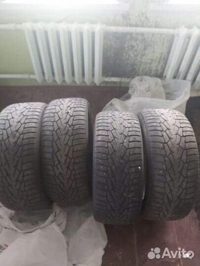 Nokian Tyres Hakkapeliitta 7 235/50 R18 101