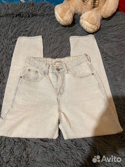 Джинсы женские levis